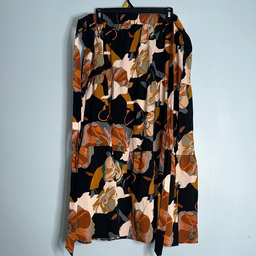Elegant Polyester Floral Maxi Skirt in Black and Orange